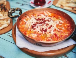 Kaşarlı Menemen