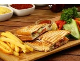 Sucuklu Kaşarlı Yumurtalı Tost