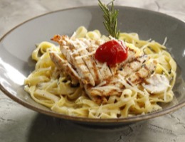 Tavuklu Chicken Alfredo